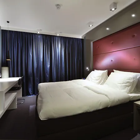 Blue Mansion 3*