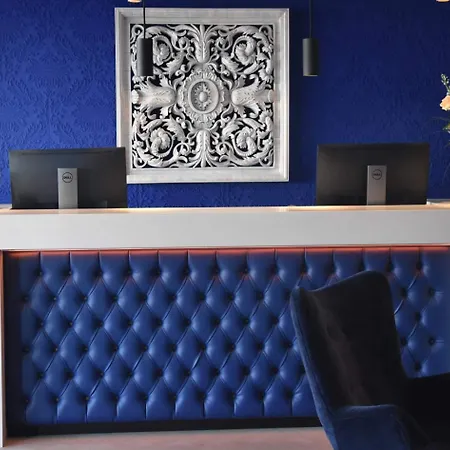 Blue Mansion 3*
