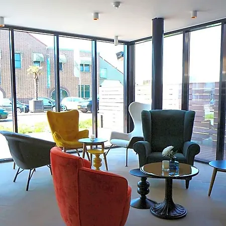 Blue Mansion 3*