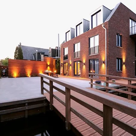 Blue Mansion Hotell Aalsmeer