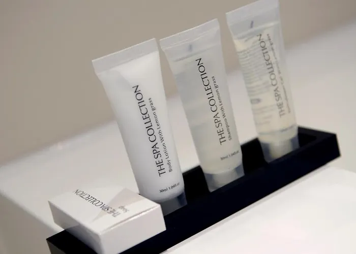 Отель Blue Mansion Алсмер